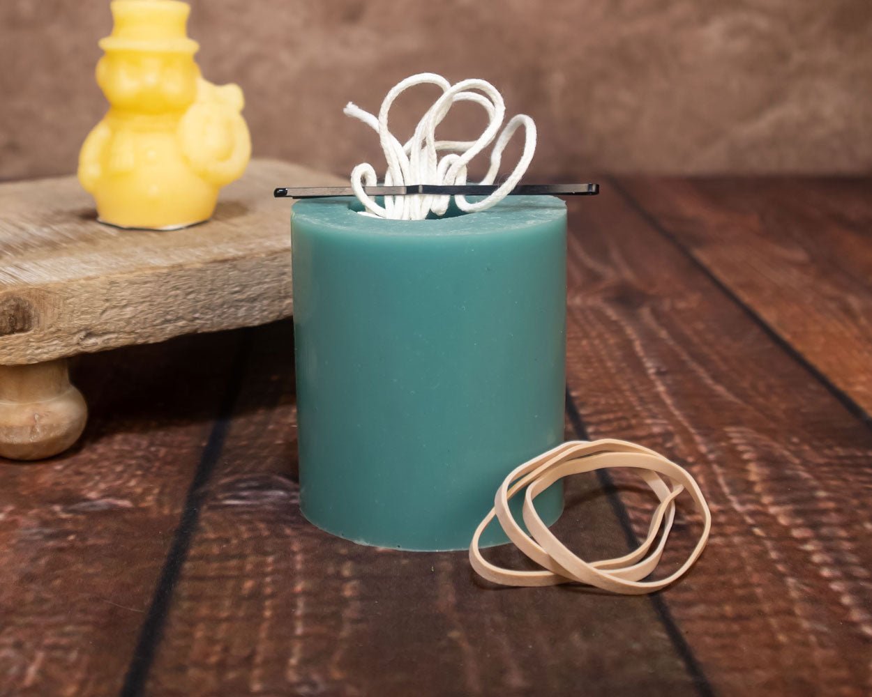 Snowman w/ Wreath Mold