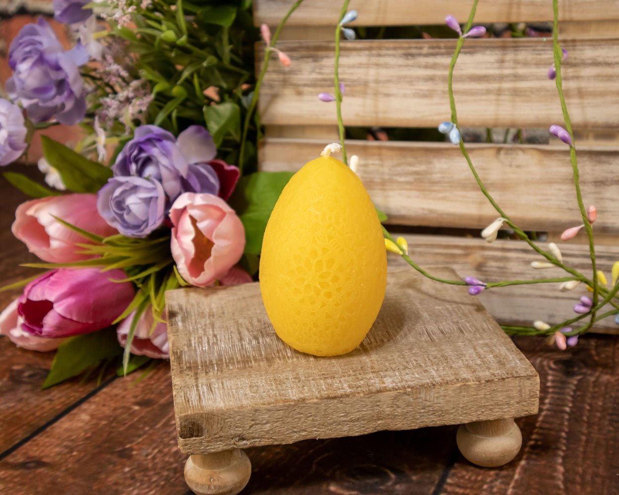 Beeswax Easter Egg Candle – Crochet Texture