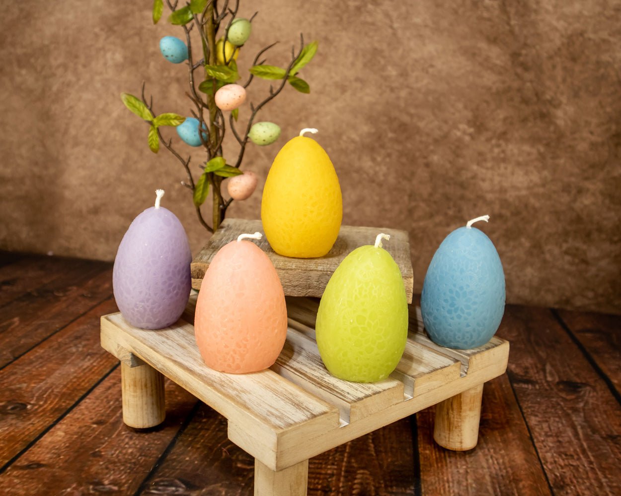 Beeswax Easter Egg Candle – Crochet Texture