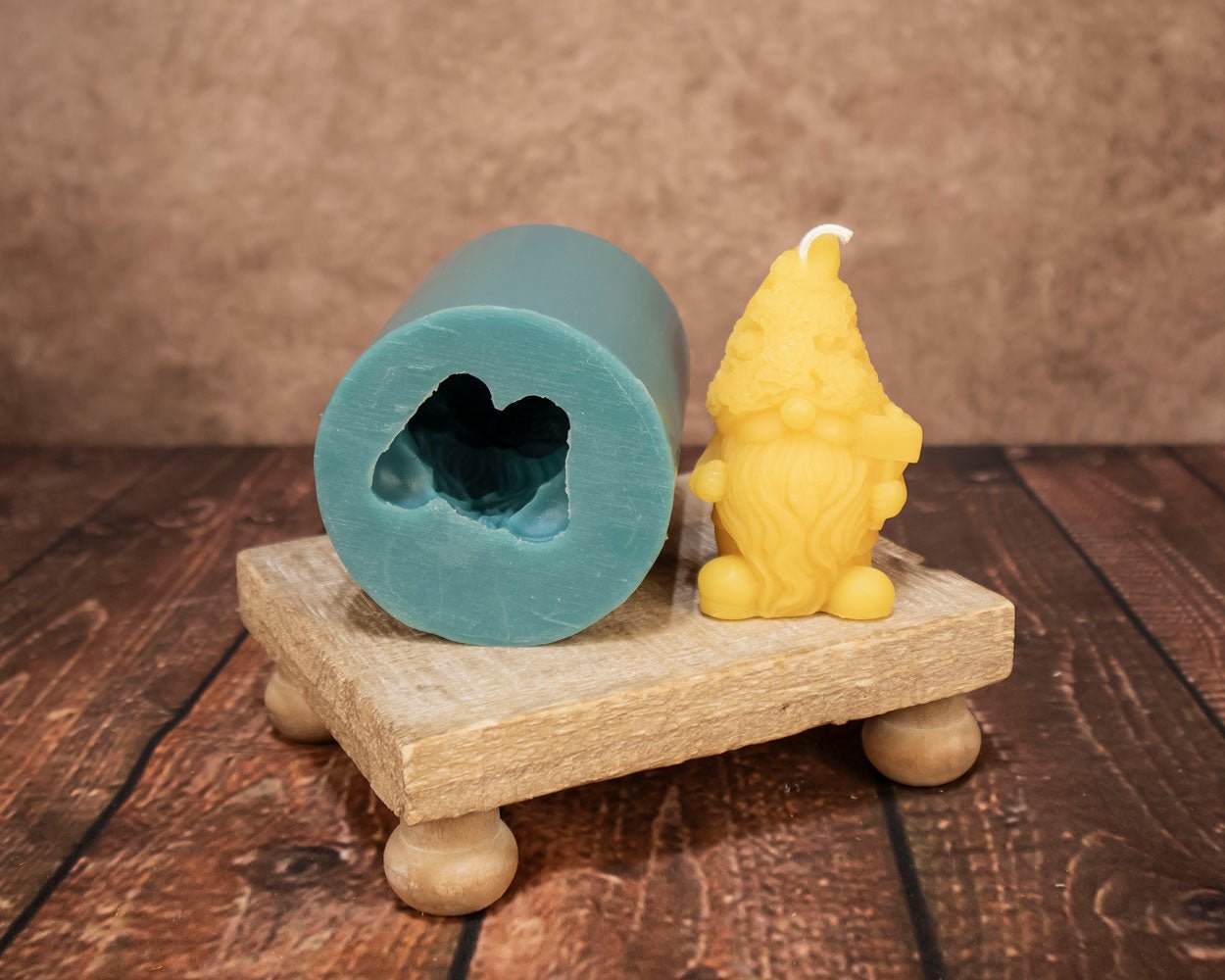 Succulent Gnome Mold: Garden Magic in Candlelight