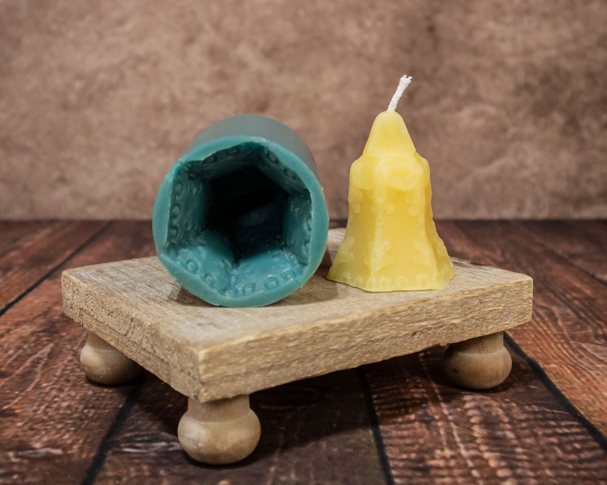 Bell Pillar Mold